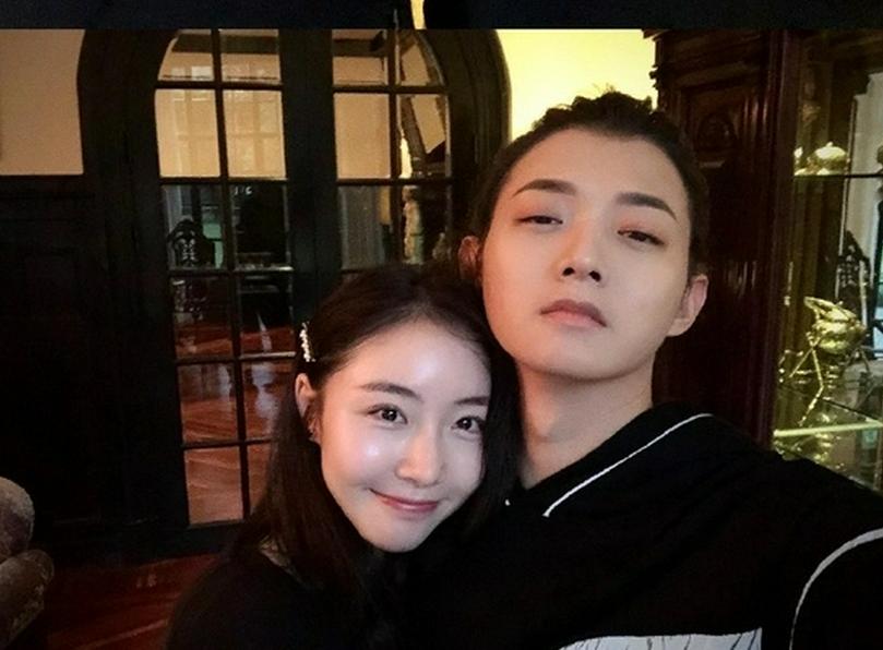 霍尊宣布暂停演艺工作，陈露发文回应，别再卖惨了