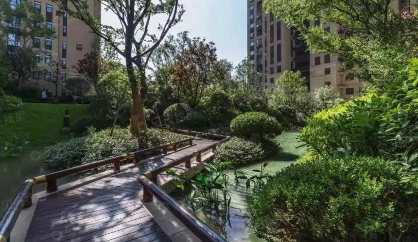 曾经房价天花板的小区,郑州房价最新楼盘价格是多少