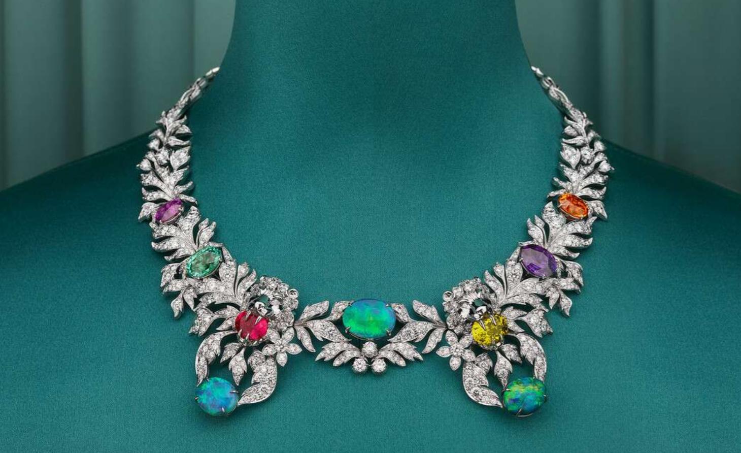 科威特人慷慨大方，首富财产更惊人，Gucci也来这里开高级珠宝店