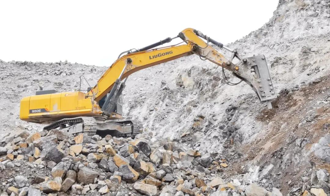 2万4千小时依旧高产！40台柳工挖掘机在山东矿山越“打”越出彩