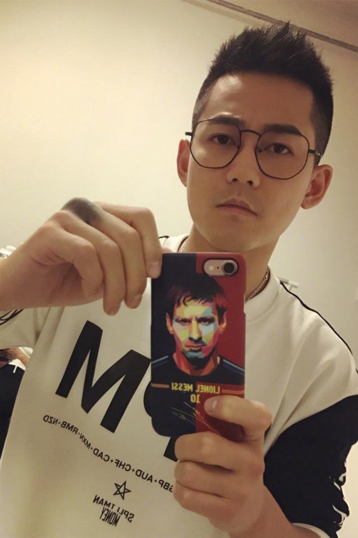 歌手苏醒是几线艺人,苏醒因为什么被雪藏