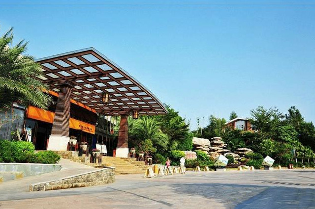 惠州博罗怡情谷温泉是真温泉吗,惠州海滨温泉情侣温泉屋