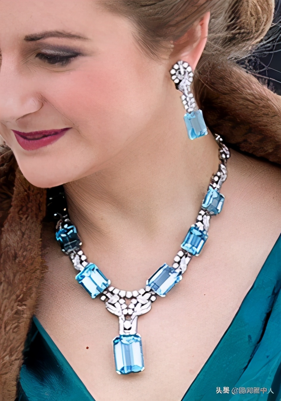 黄金镶嵌海蓝宝,王室顶级珍贵珠宝