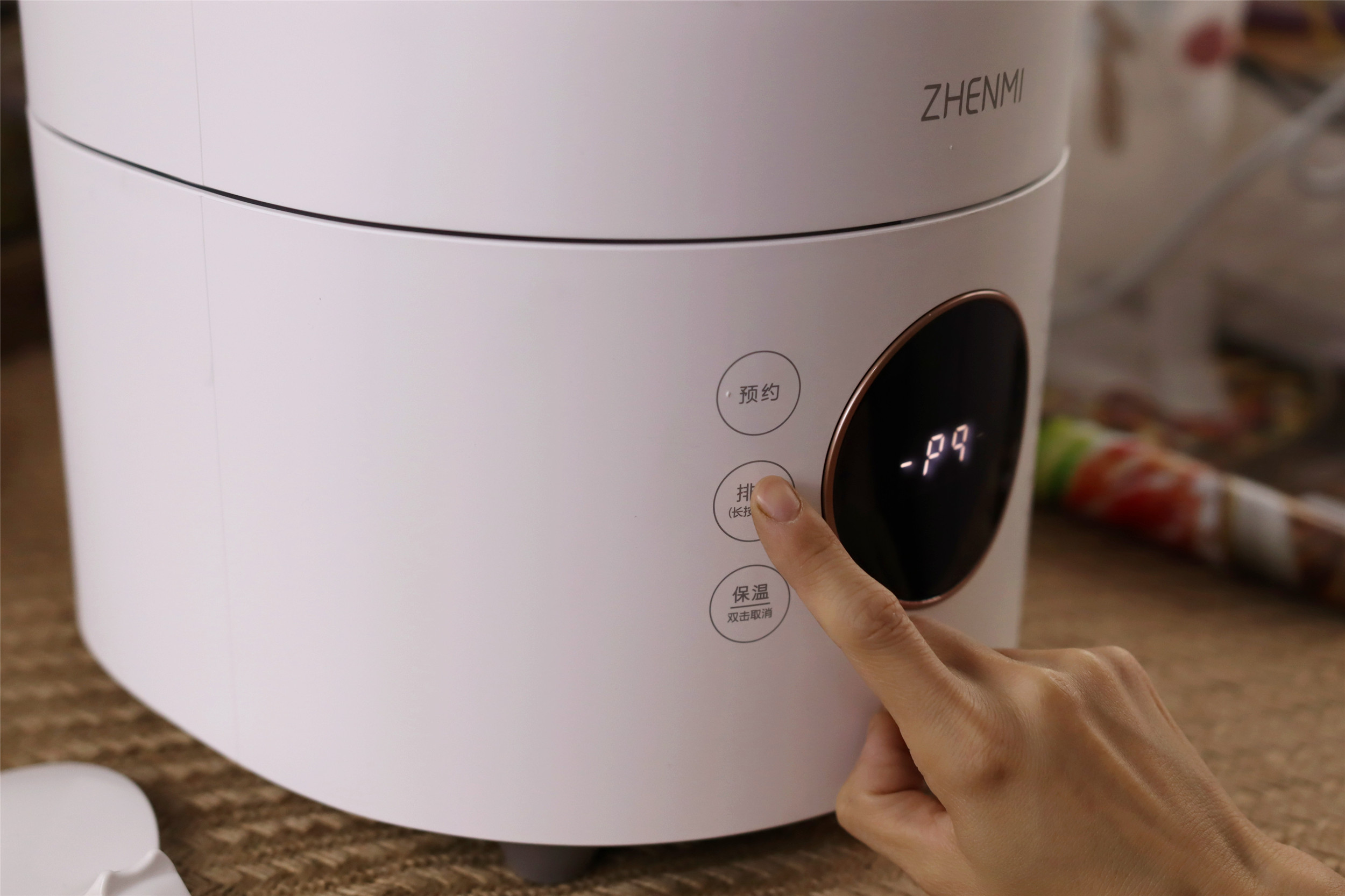 做牛肉炖土豆怎么个配料法,土豆炖牛肉是用牛腩还是牛肉