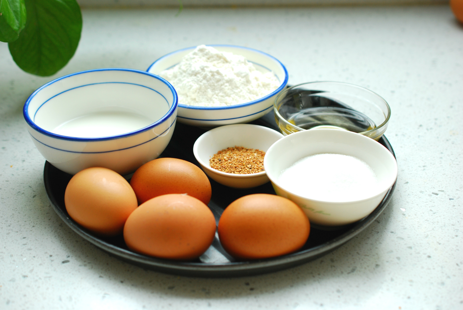 最简单的方形蛋糕,超级简单的蛋糕只需五步就能搞定