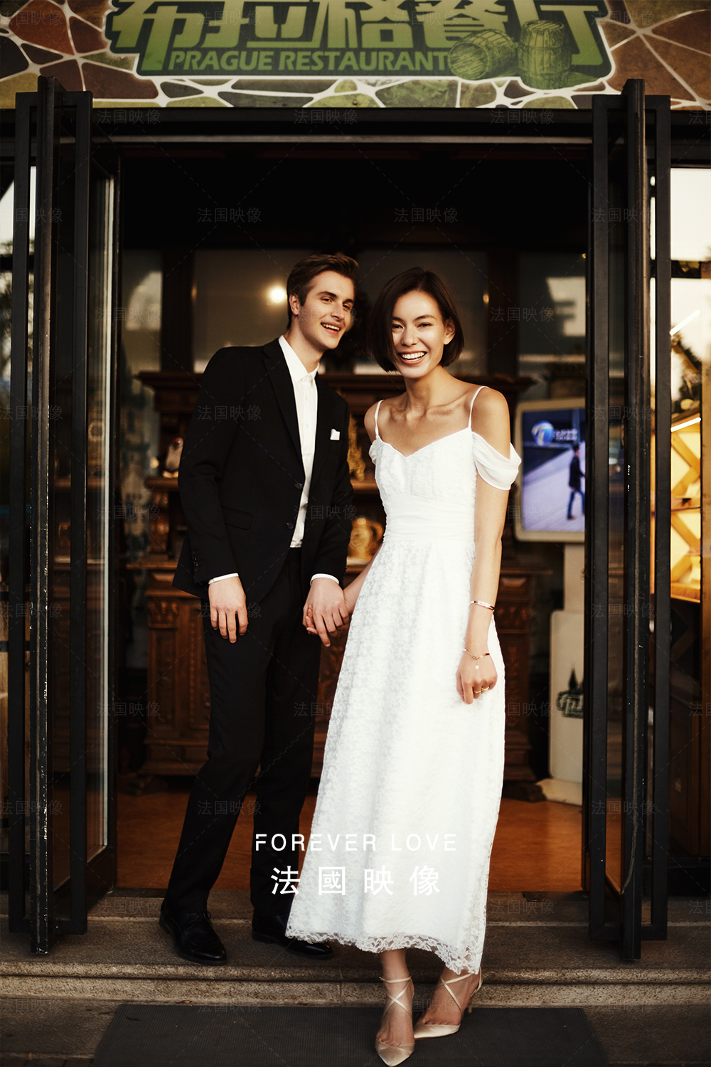 拍摄婚纱照姿势的正确方法,教你拍婚纱照最佳时间