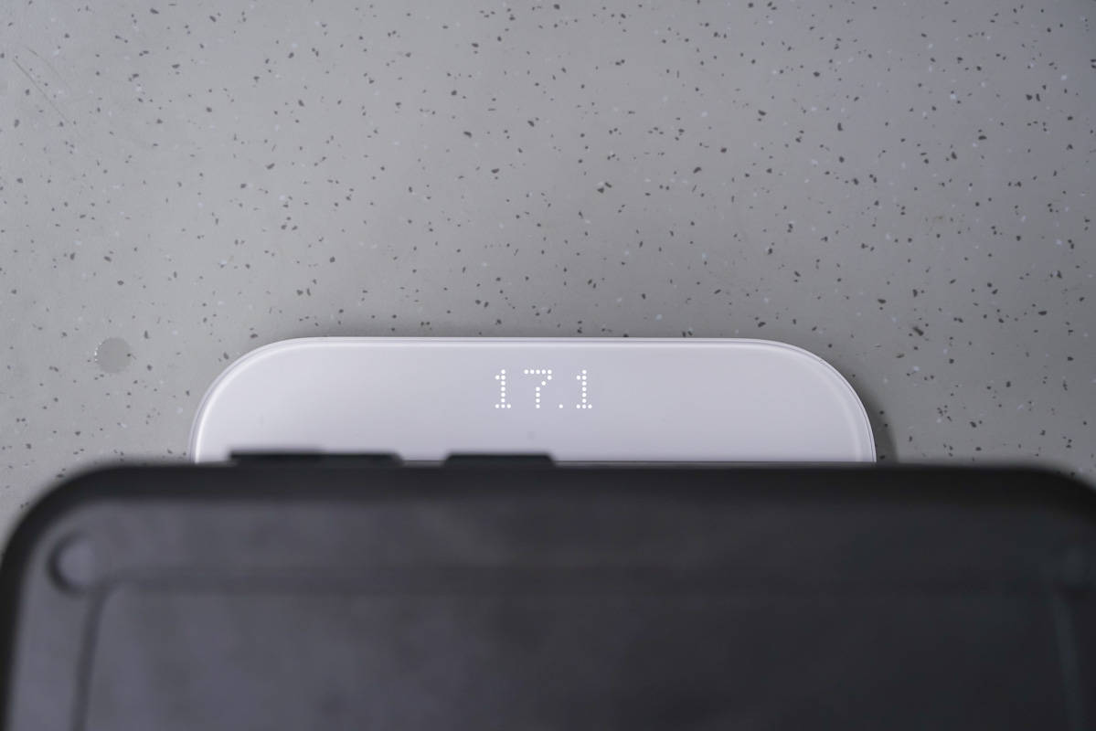 外出露营用电全靠它,电霸级别电小二户外电源1800W测评