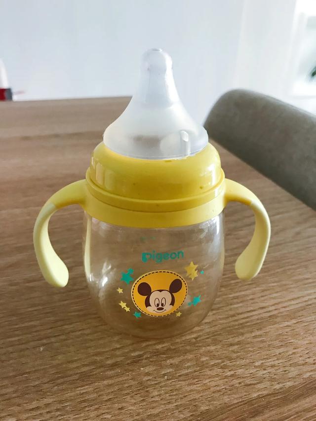 母乳宝宝不吃奶粉？不知道怎么选择好用的奶瓶？快进来看看吧