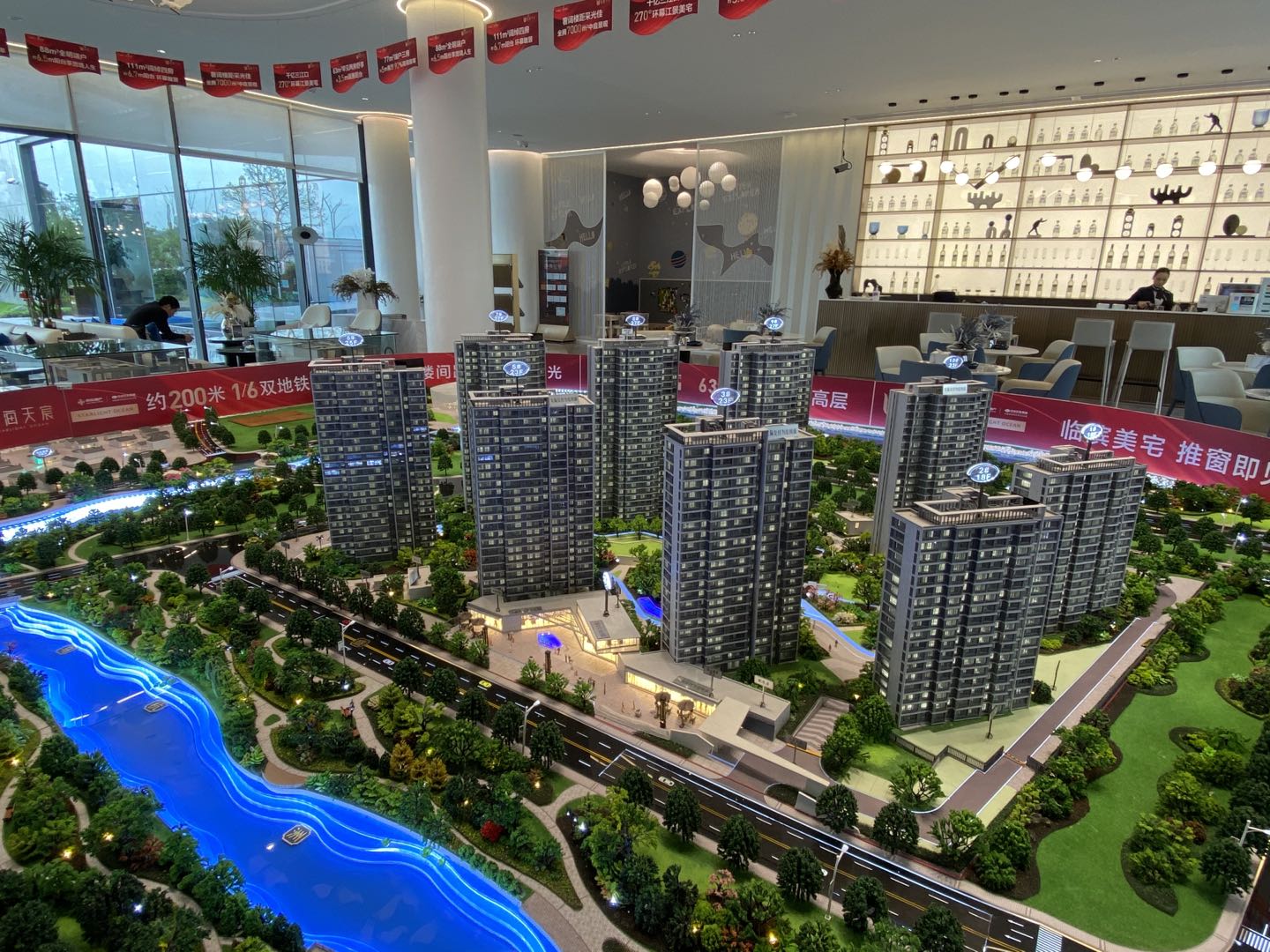 星海天辰跟保利哪个好,星海天宸地段