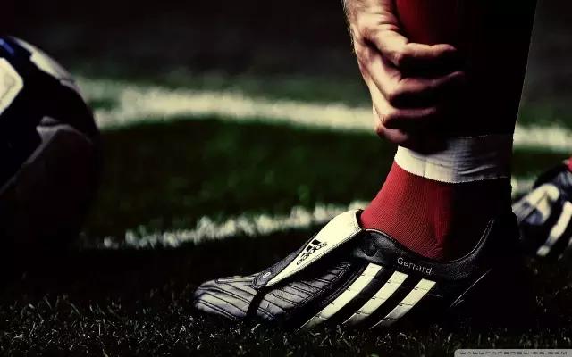 致球场上的兄弟,致一起踢球的兄弟们