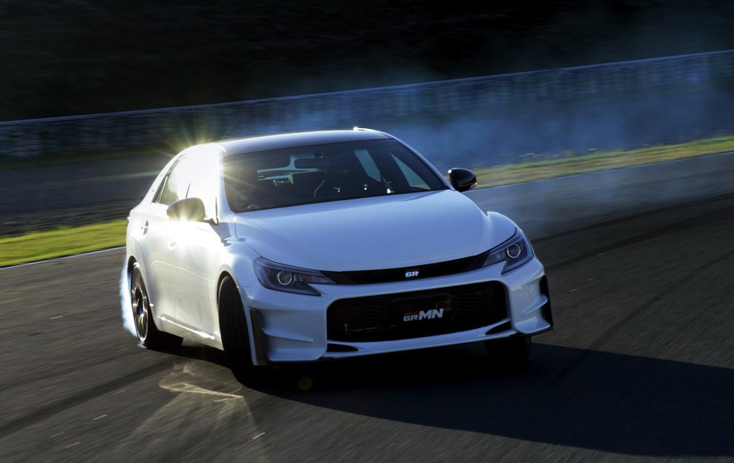 锐志停产了为什么还有16年的,2015年丰田锐志为什么停产