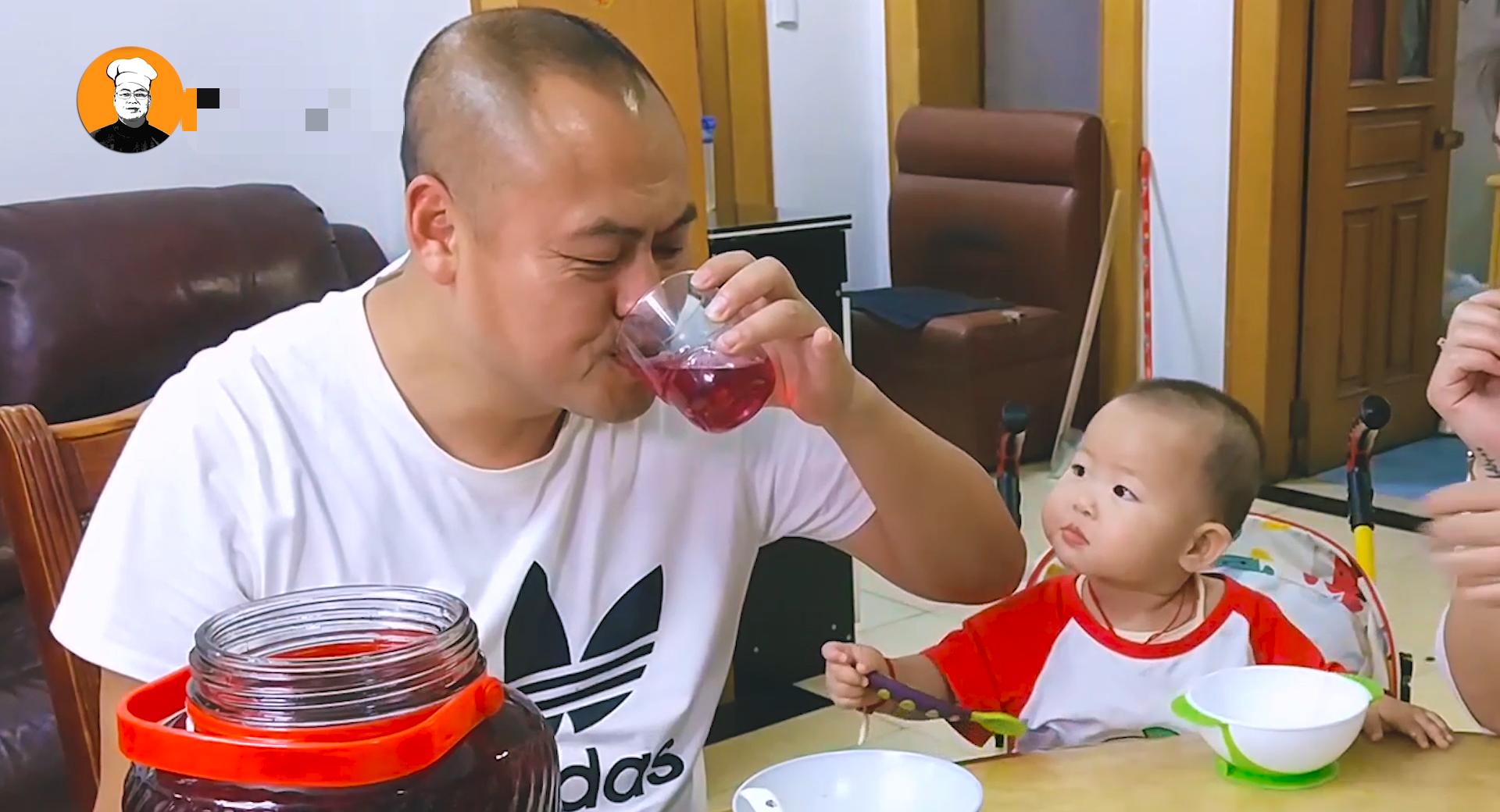 自制杨梅酒最佳的比例,杨梅酒怎么喝好喝不上头