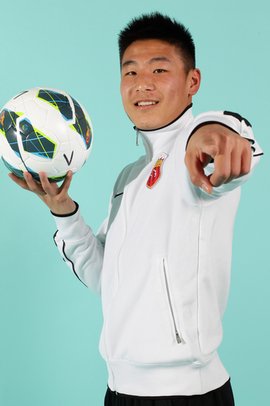 武磊能成为历史前5的前锋吗,武磊怎么出道的