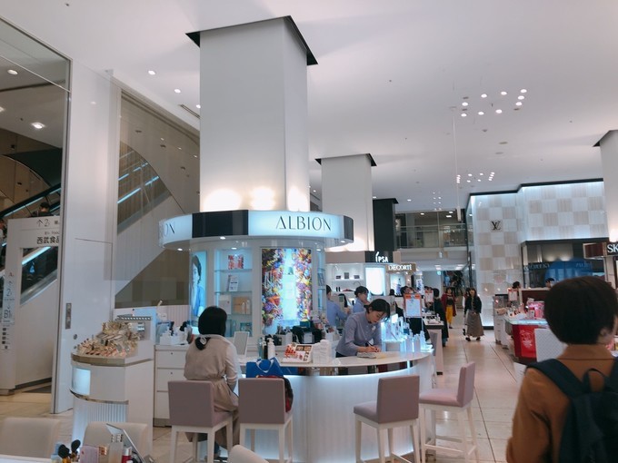 娑╄胺瑗挎鐧捐揣,涓滀含娑╄胺瑗挎鐧捐揣鍟嗗満