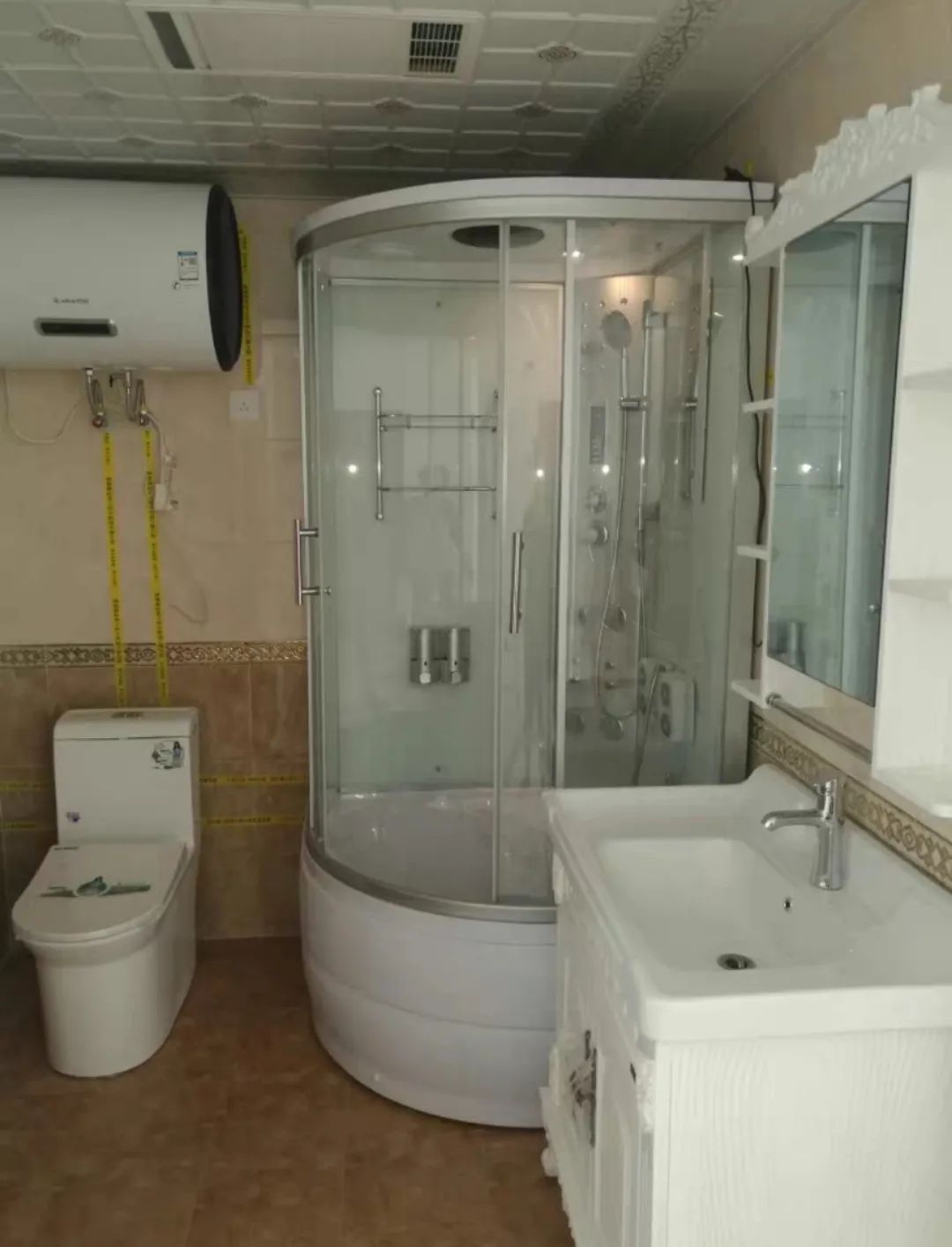 最简易的干湿分离淋浴间,淋浴区干湿分离