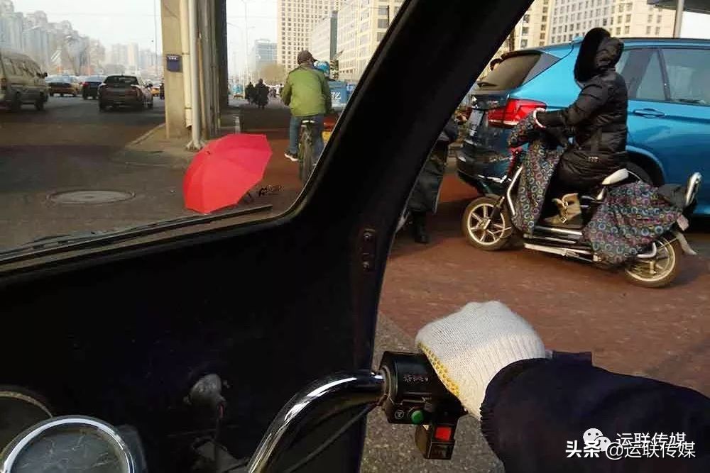 一名快递小哥的故事,物流小哥真实故事