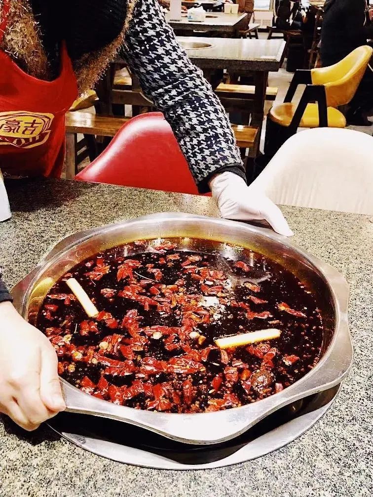 四川人离不开的火锅,四川人离不开的小吃