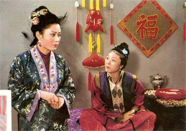 红楼梦会说话的丫鬟,红楼梦中众人对王熙凤的评价