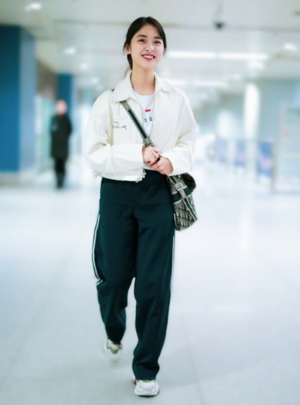 小个子女生适合穿高腰阔腿裤吗,小个子女人别穿阔腿裤显矮