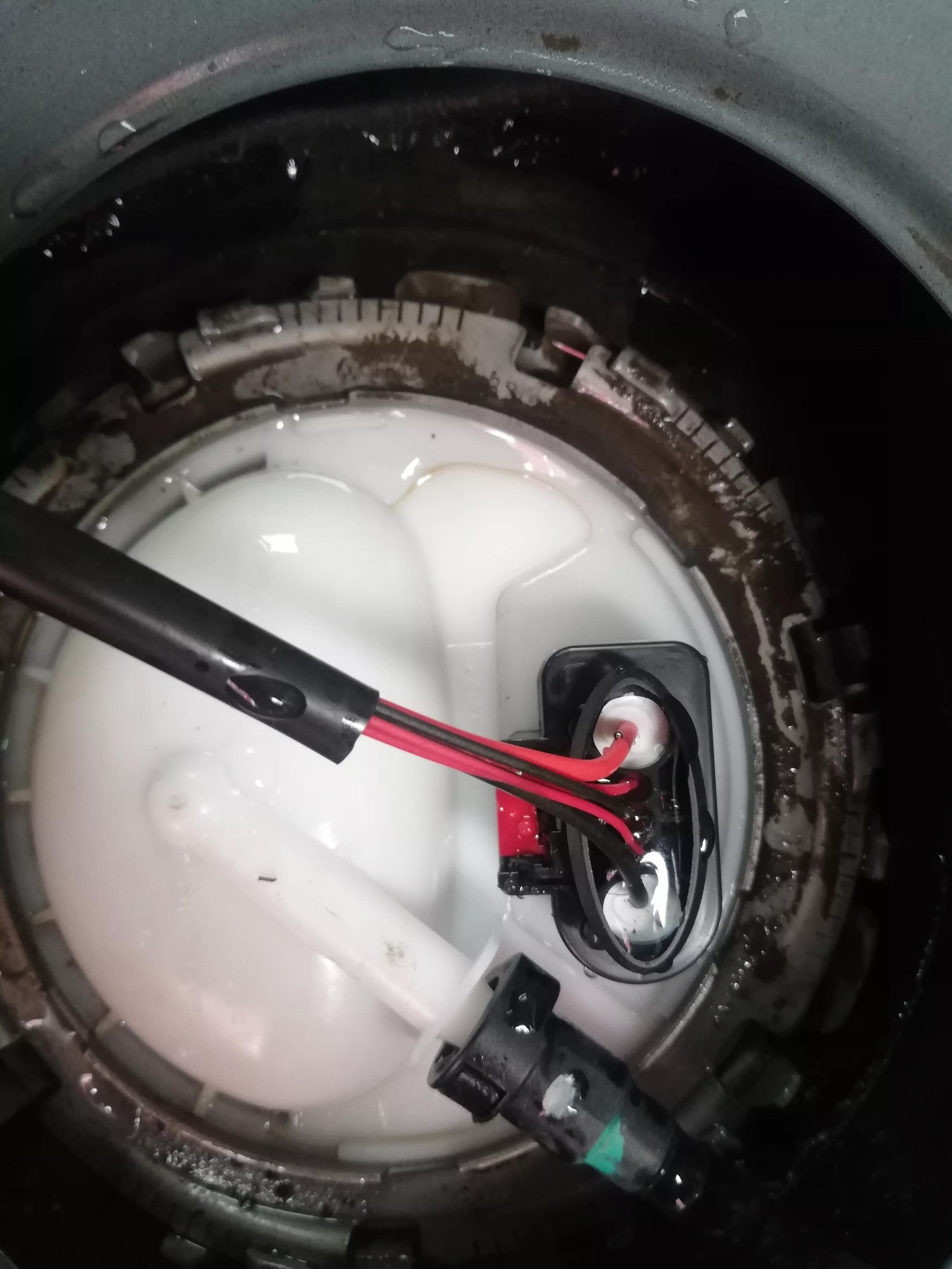 油太少损坏汽油泵,油箱里的汽油少了对车有什么影响