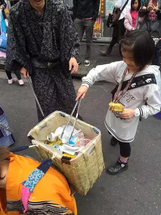 日本捡垃圾的忍者,日本人捡垃圾视频