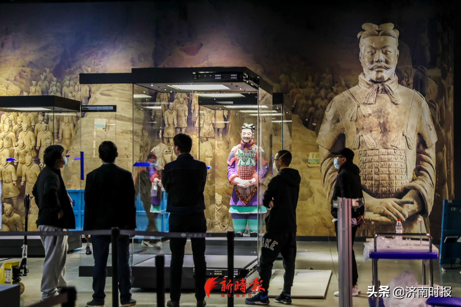 兵马俑来济南啦，直击开箱：层层保护，头身分开装运