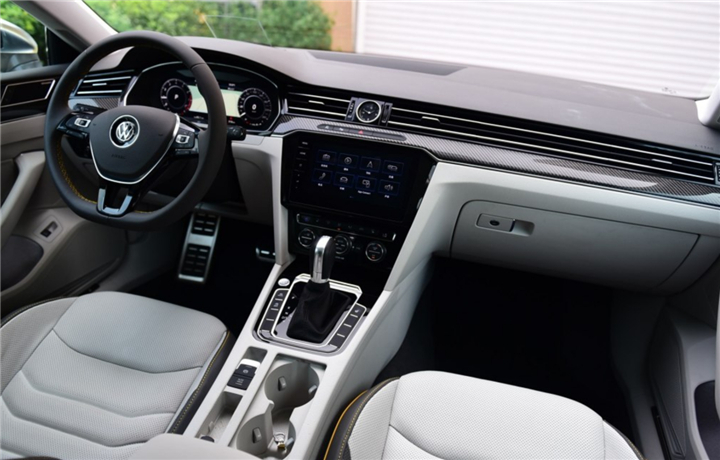 大众CC最美轿车,大众最美轿车cc多少钱