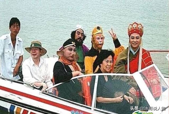 站起来的霍金图片,站起来的霍金