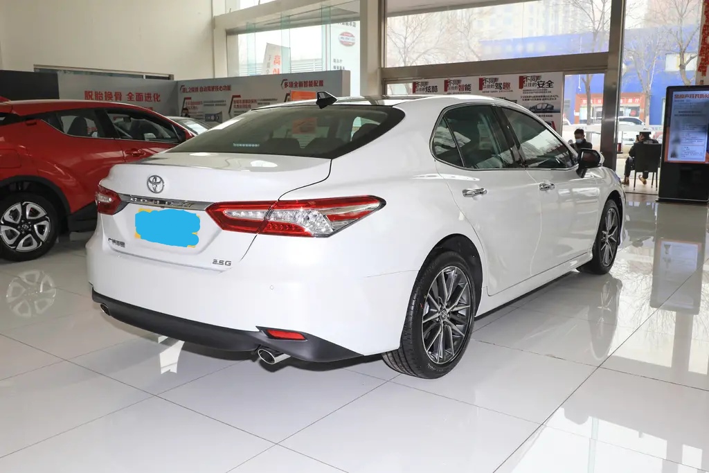 丰田凯美瑞2.5自吸油耗实测多少,12年丰田凯美瑞2.5g豪华二手油耗