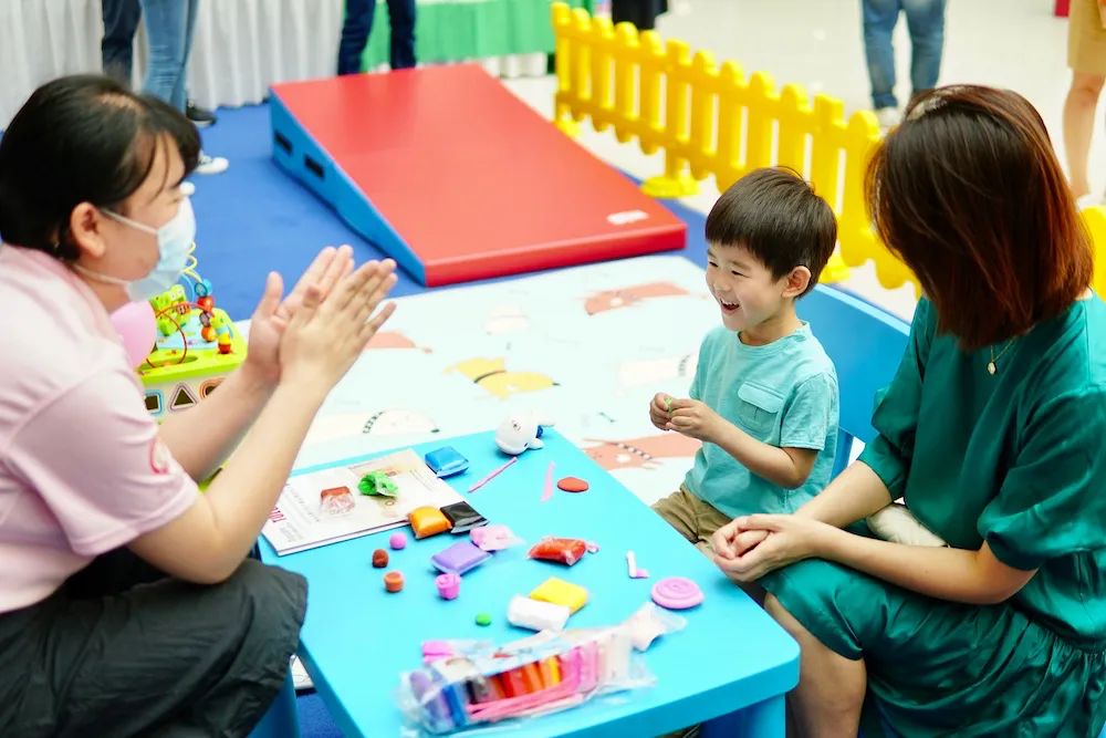 带儿子首探“北京消费季之亲子节”开启活动，居然玩到不想回家