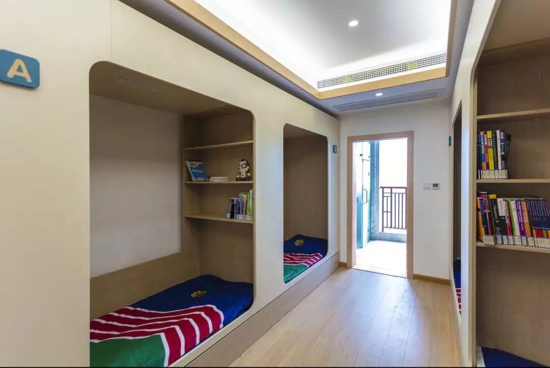 重庆环境最好的学校,重庆哪所学校宿舍和伙食最好