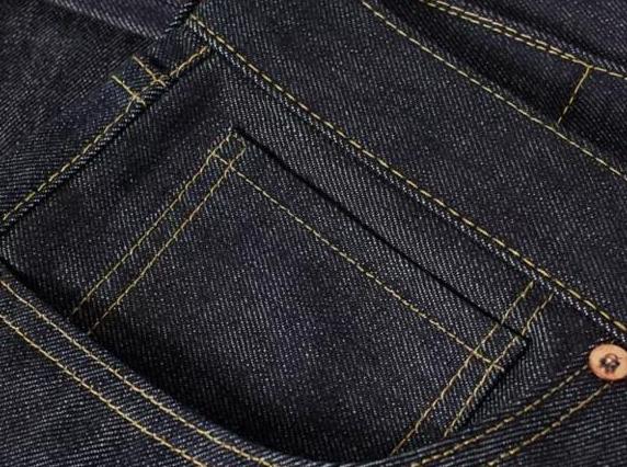 牛仔裤是时尚界的经典,牛仔裤是永不过时的经典