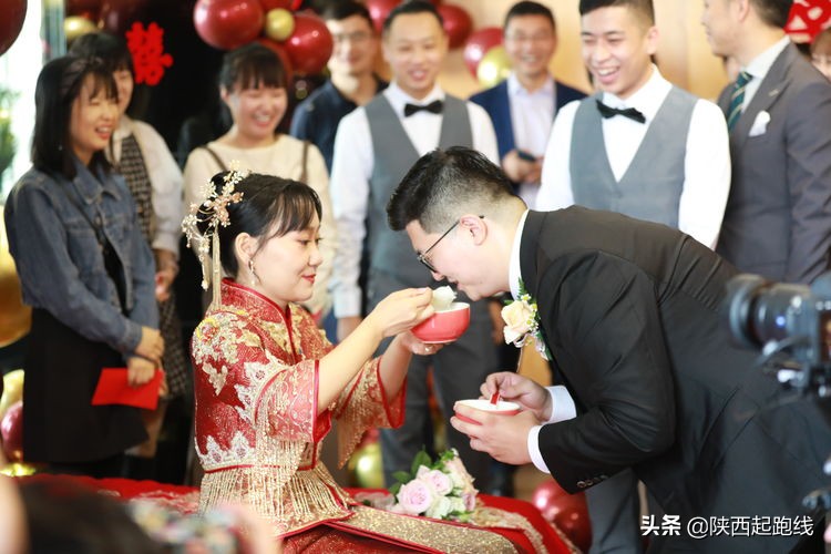 西安教育圈一场“特殊”的婚礼——新娘的“爸爸”是校长