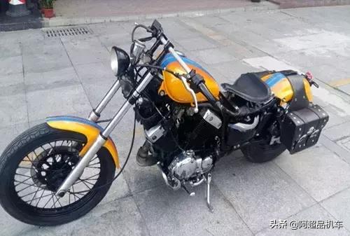 这些常人眼里的破铜烂铁,却是摩迷心中难得一遇的宝贝!