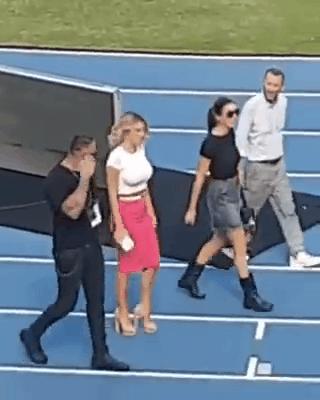 征服无数宅男，还被称为“最美女主播”，她这身材真的扛不住！