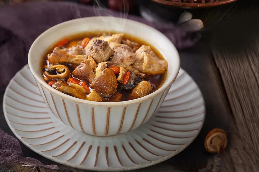 白山10月旅游攻略自助游线路,五一白山周边2-3天短途旅游