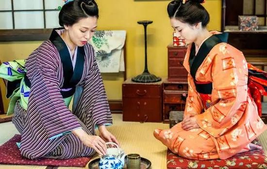 日本人进门脱鞋脚臭么,日本人脱鞋进屋脚臭怎么办