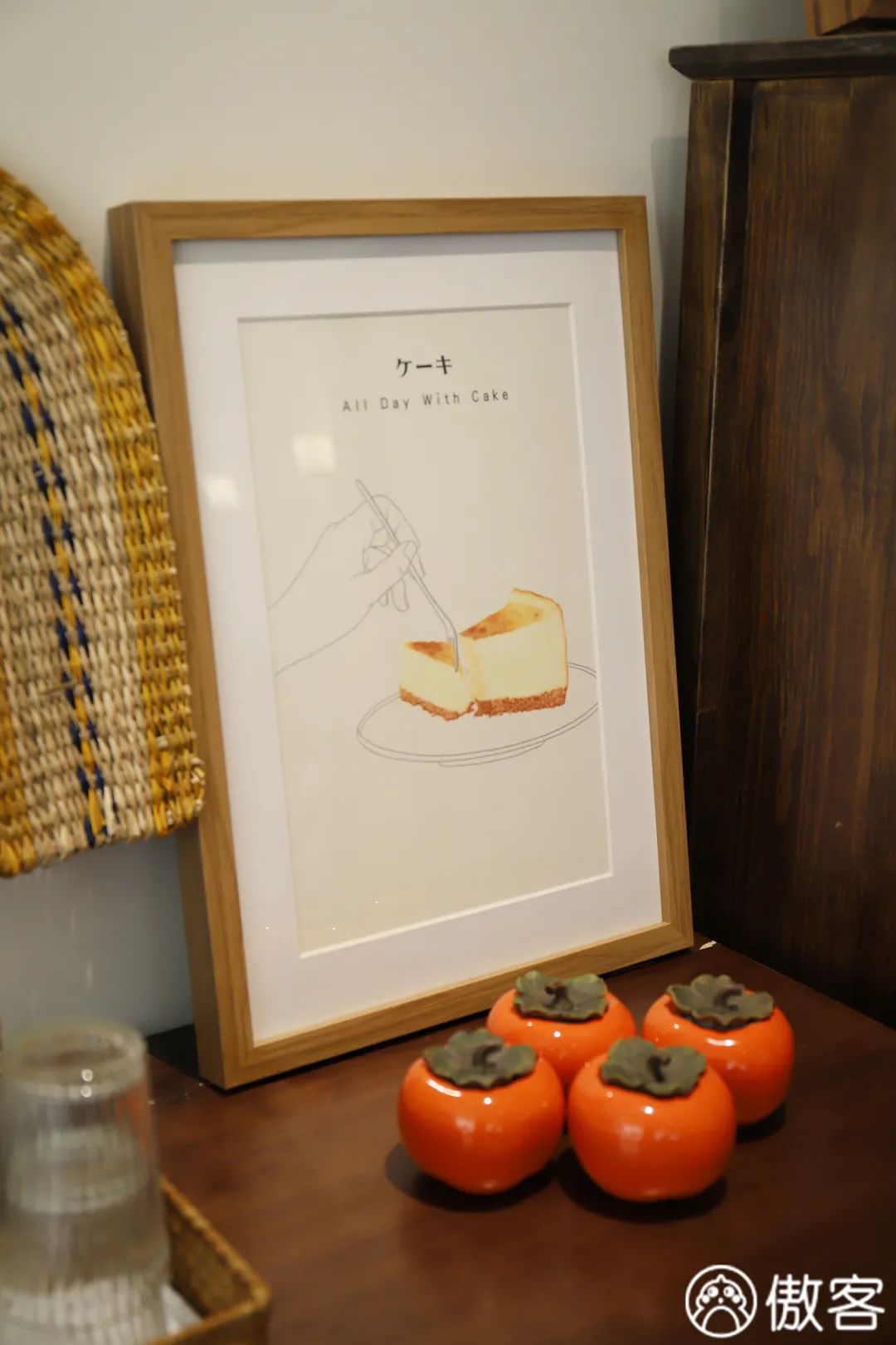 吃完了火遍全网的500㎡甜品店，我们一句话也“骂”不出来