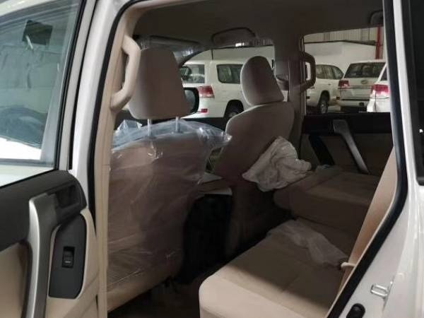 中东版19款普拉多2700测评,普拉多2700中东版全时四驱油耗