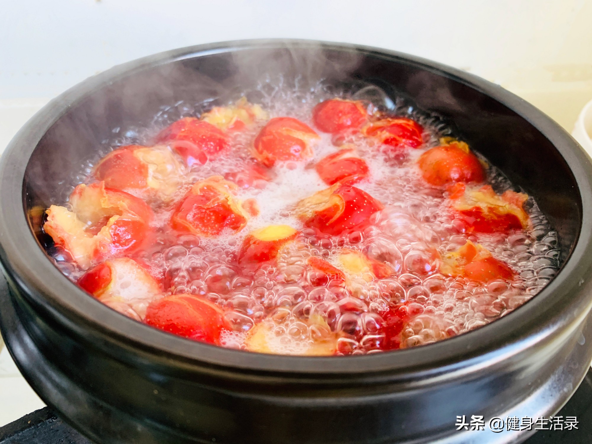 新鲜山楂怎么做冻山楂,新鲜山楂怎么做山楂罐头