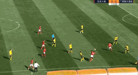 王迪被议论的舞蹈照片,王迪争议舞蹈