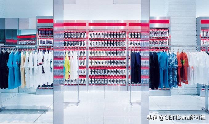 一件t恤12个款式的日本品牌,一件白t恤就很好看