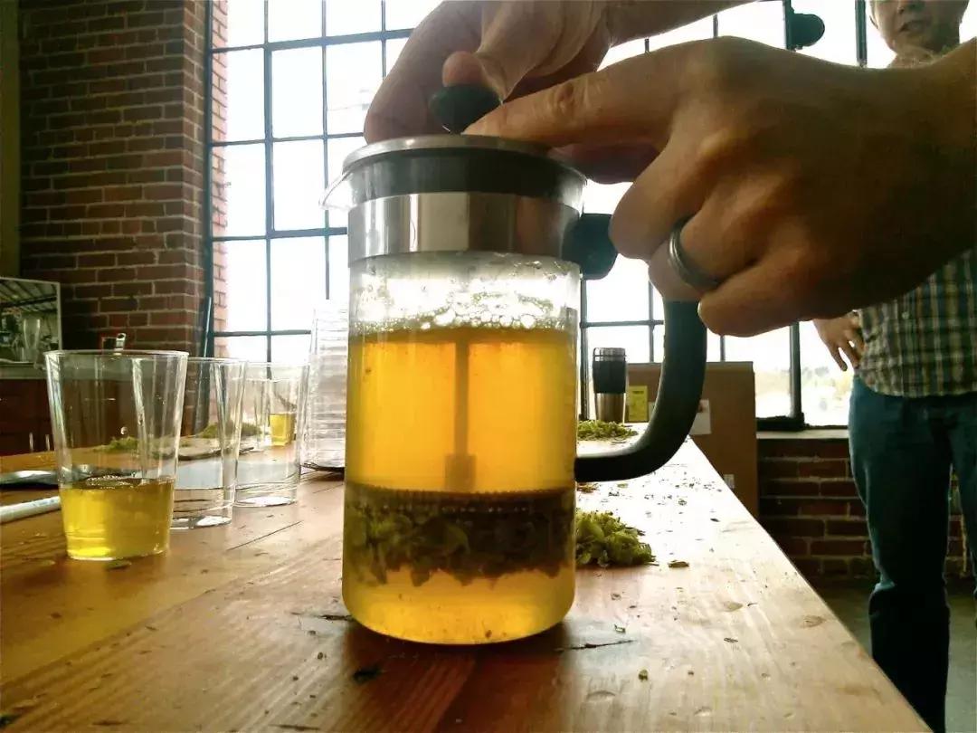 不锈钢法压壶使用方法,法压壶的正确使用方法