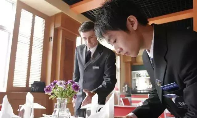 酒店夜间突发事件处理流程,中餐酒店突发事件处理流程