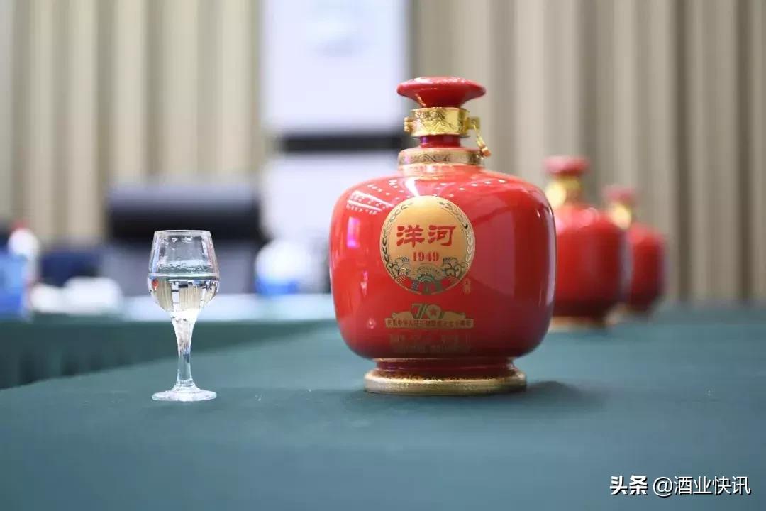 洋河1949鉴藏52度口感,洋河1949封坛酒和梦六哪个好