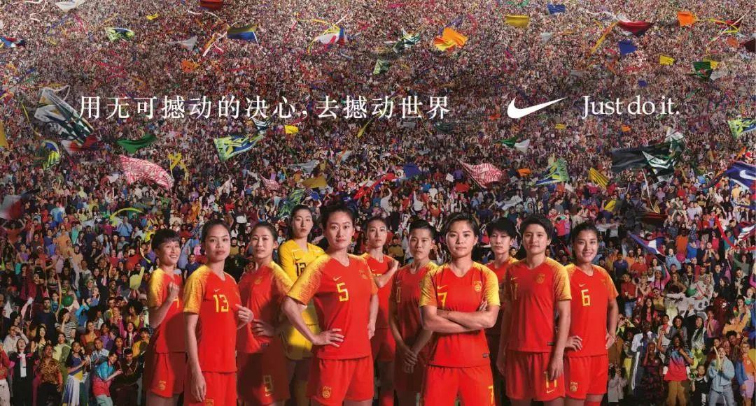 秒杀整容脸,撞脸女港星