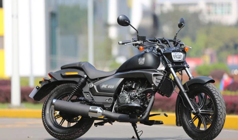 力帆入门级太子车K19，造型帅气，150排量功率10kw，新手也能驾驭