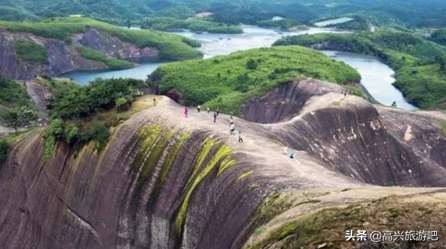 登上山顶看龙脊美景,看到龙脊梯田你有什么感受