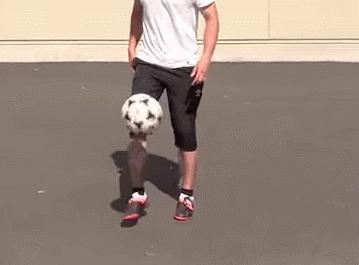 足球技巧颠球教案,足球基础过人技巧教学