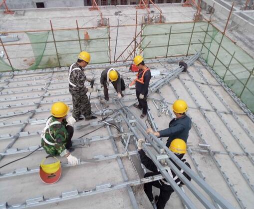 屋顶搭铝合金瓦的十大禁忌,铝合金屋面瓦安装步骤